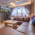 Amelia Apartman *